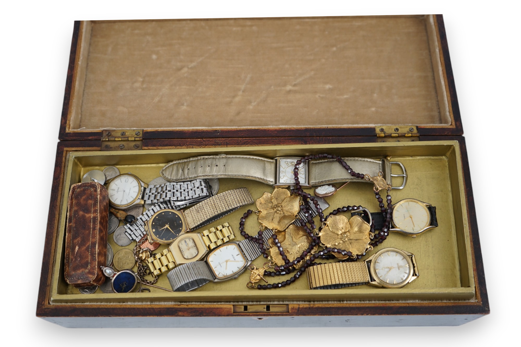 An Edwardian repousse silver dressing table tray, A&J Zimmerman, Birmingham, 1901, 30cm